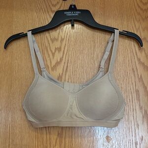 Hanes, juniors beige bra, Small